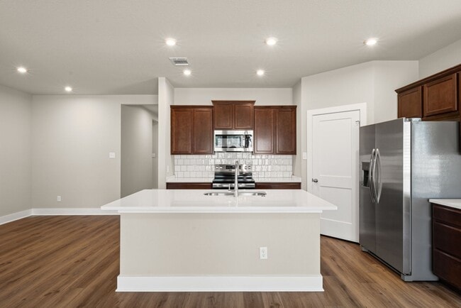 Building Photo - Modern Comfort Meets Style in Hartrick Ranch