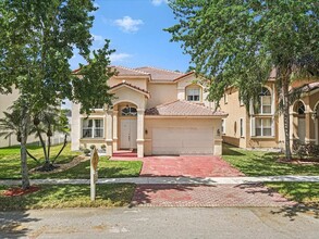 Building Photo - 2316 SW 127th Ave