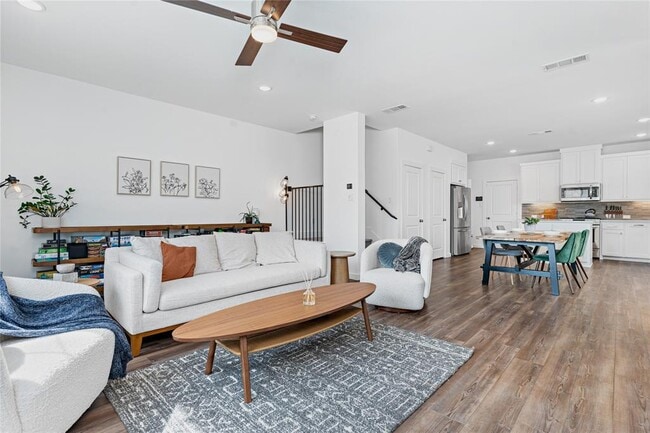 Building Photo - 233 Bridgewater Ave