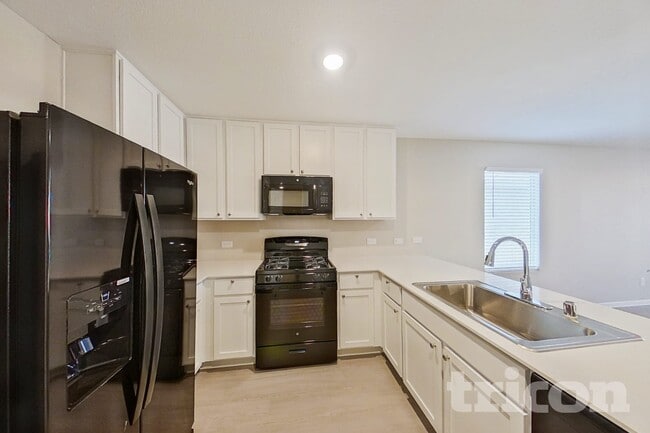 Building Photo - 830 Ginkgo Wy