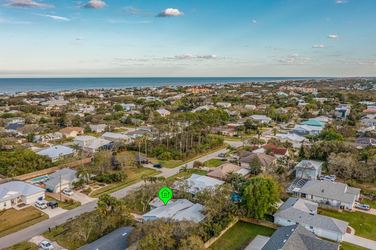 Building Photo - 5379 4th St