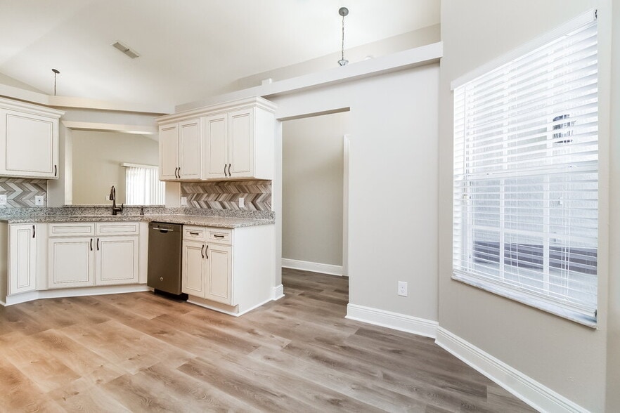 Building Photo - 2230 Cobblefield Cir