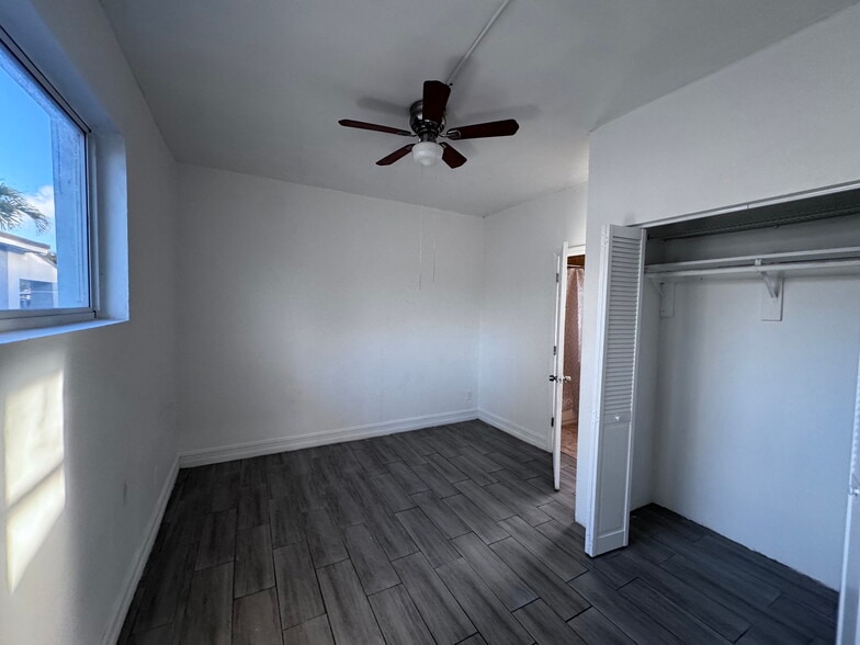 Building Photo - 841 NW 116th Ter