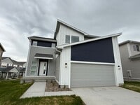 Building Photo - Luxury New Construction Home - Gorgeous Po...