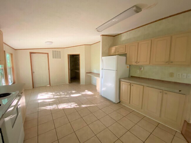 Building Photo - 96 White Oak Gap Rd