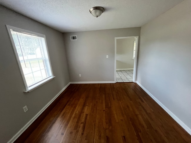 Building Photo - Large 4BR/2BA Whitehaven Home | 2,393 Sq Ft, Stone Fireplace, Hardwood BRs & 2-Car Garage