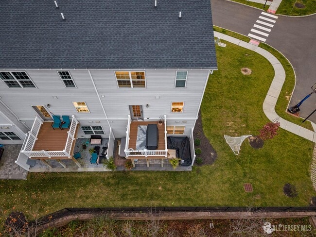 Building Photo - 1901 Swales Ct