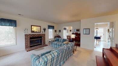 Building Photo - Short Term Furnished House