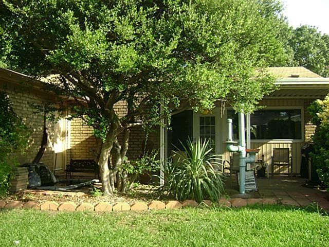 Building Photo - 941 Lombardy Dr