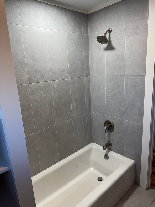 Building Photo - 251 Main St