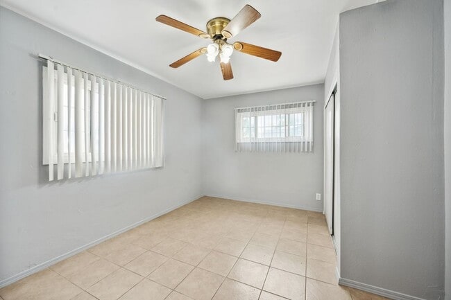 Building Photo - 820 Carlotta Ct