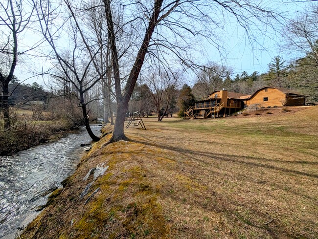 Building Photo - 3742 Warwoman Rd