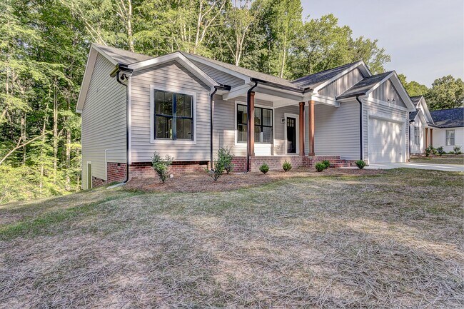 Building Photo - 248 Delview Dr