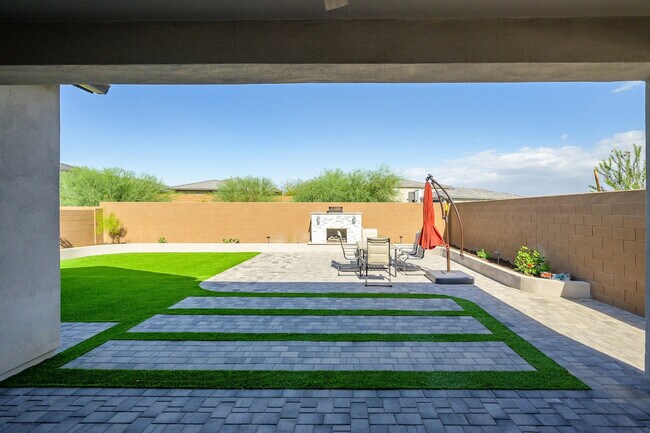 Building Photo - 5972 E Sinclair St