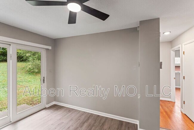 Building Photo - 1206-1208 N Cottage St