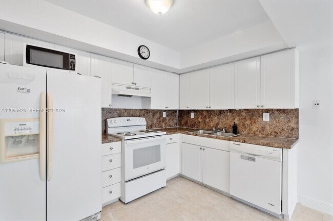 Building Photo - 13255 SW 88th Ln