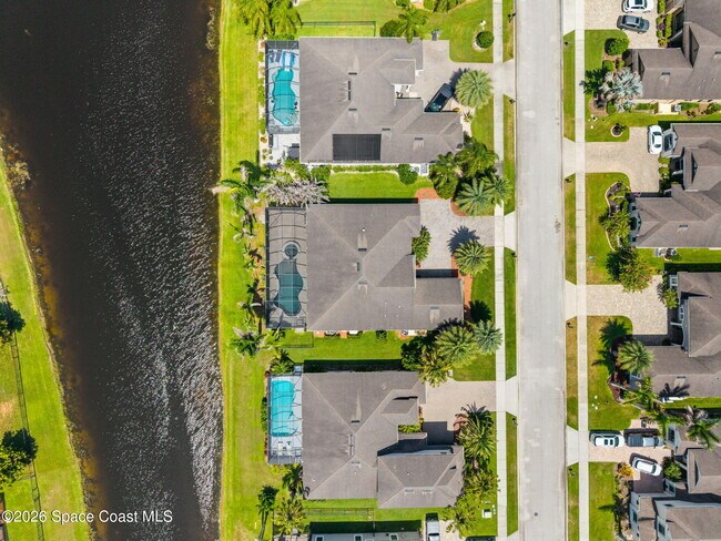 Building Photo - 3450 Brunot Cir