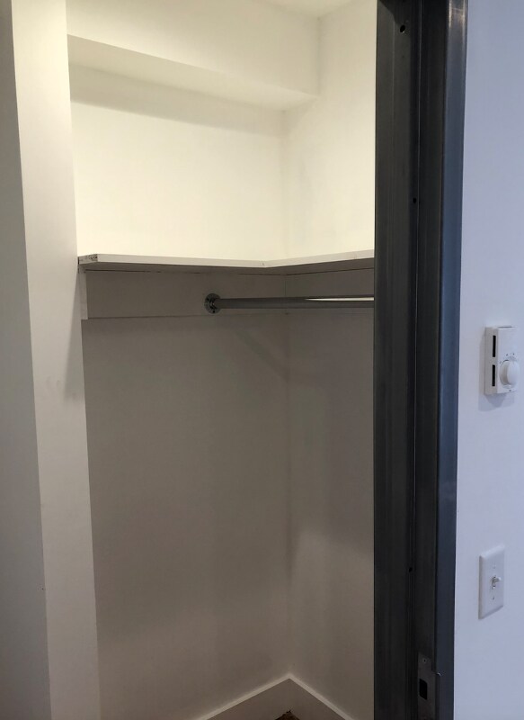 Building Photo - 233 1st St