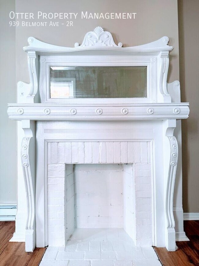 Building Photo - 939 Belmont Ave