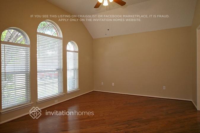 Building Photo - 2829 Clearwater Dr