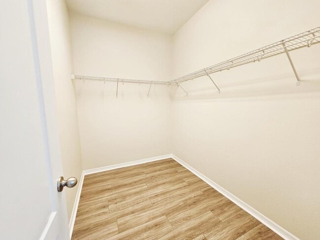 Building Photo - 12754 Garridan Ave