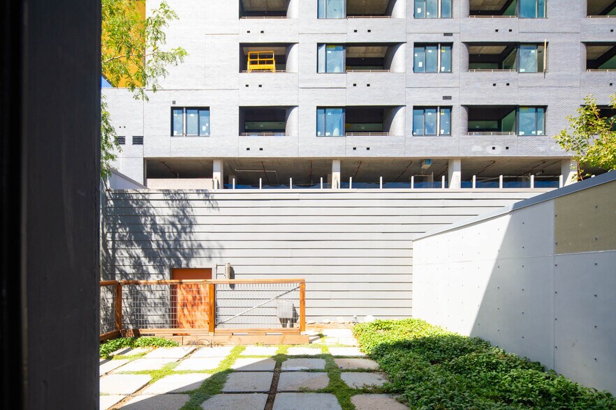 Building Photo - 3513 Delgany St