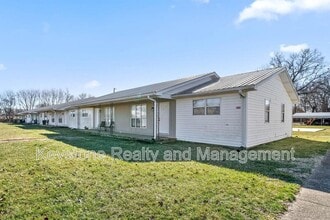 Building Photo - 306 Thompsonville Lane