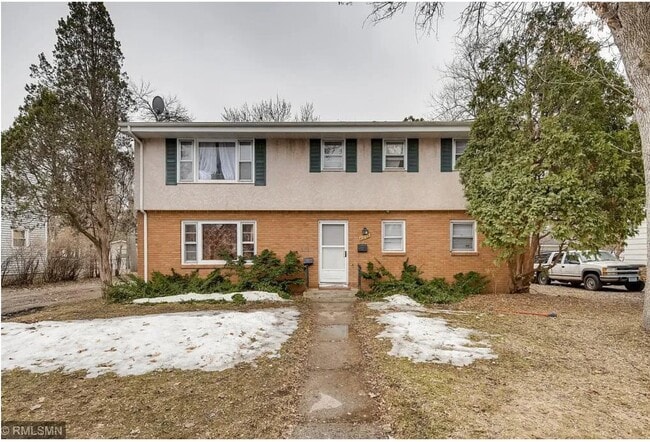 Building Photo - 403 W 74th St