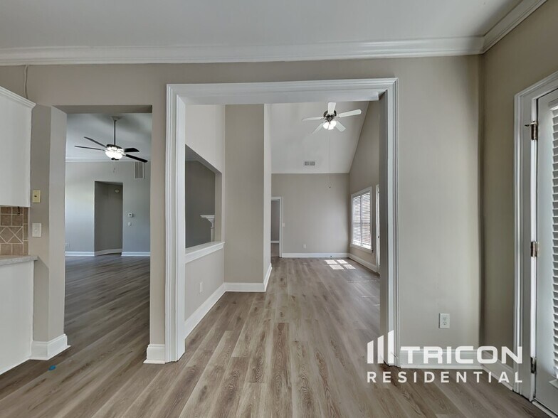 Building Photo - 296 Brackin Trace