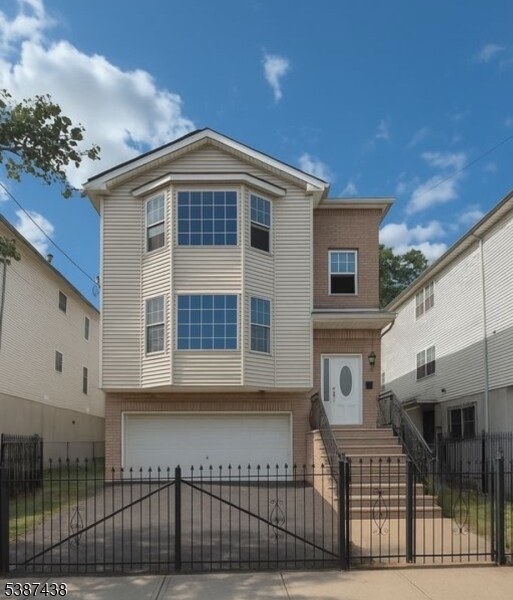 Primary Photo - 115 Fabyan Pl