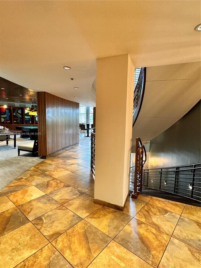 Building Photo - 2681 N Flamingo Rd