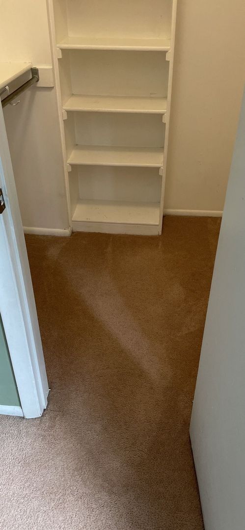 Building Photo - 2 Bedroom 1.5 Bath Townhome
