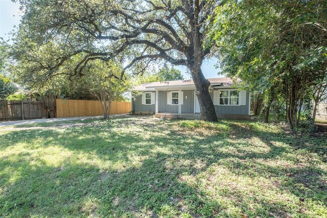 Building Photo - 606 West St