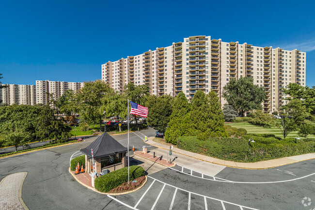 Building Photo - Watergate At Landmark