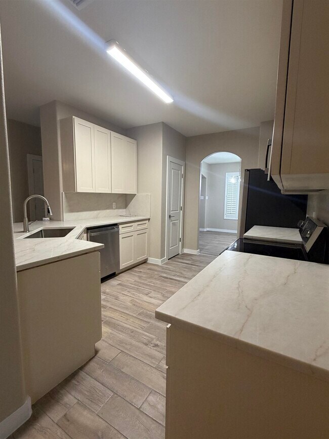 Building Photo - 3104 Quintero St