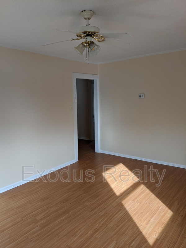 Building Photo - 501 Charlotte Ave