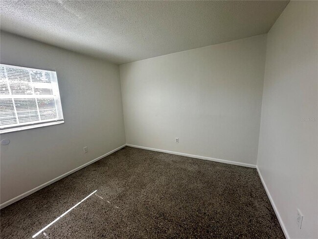 Building Photo - 4072 Kirkland Blvd