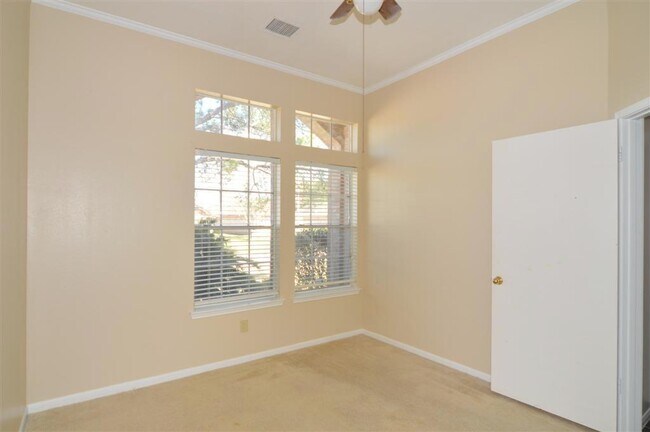 Building Photo - 11514 Sagecreek Dr