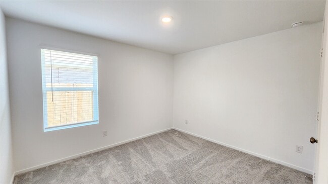 Building Photo - 3044 Dawn Sound Dr