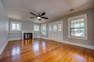 Building Photo - Freshly Updated 3 Bedroom House