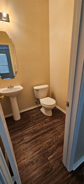 Building Photo - 2820 Deer Ridge Dr