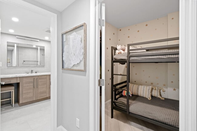 Building Photo - 2774 S Ocean Blvd