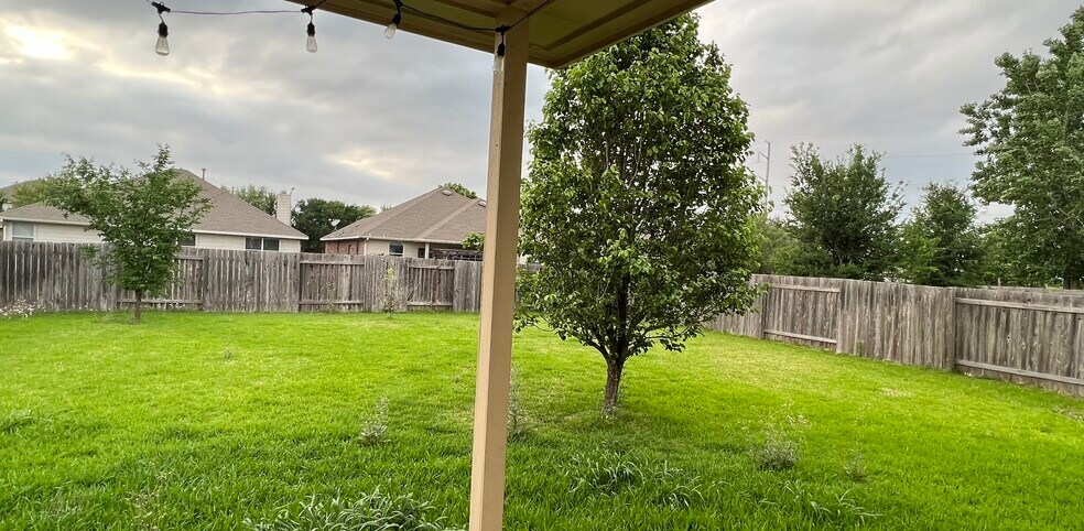 Building Photo - 11608 Glen Knoll Dr