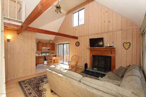 Primary Photo - 36 Briar Cir