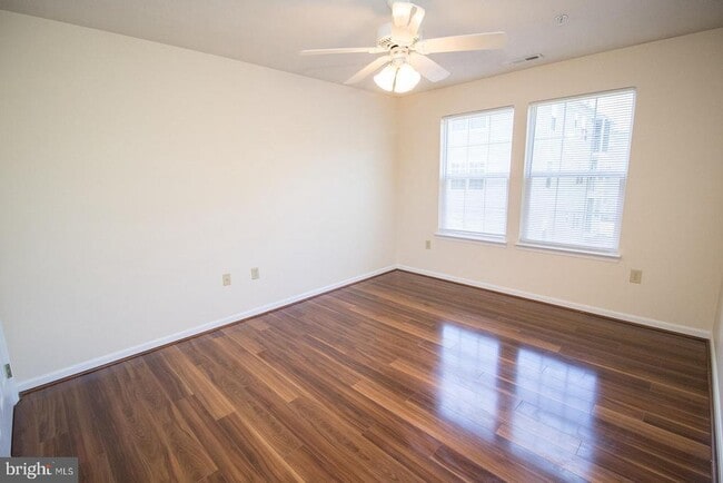 Building Photo - 45522 Westmeath Way