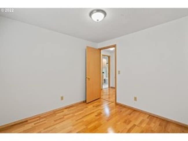 Building Photo - Single Level in Desirable Tigard Neighborhood