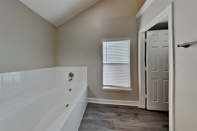 Building Photo - 10011 Storm Meadow Dr