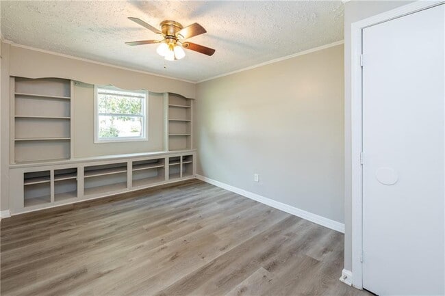 Building Photo - 2945 Belvedere Ln