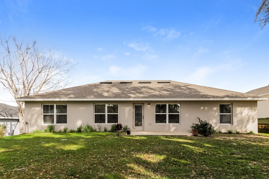 Building Photo - 2129 Angel Fish Loop