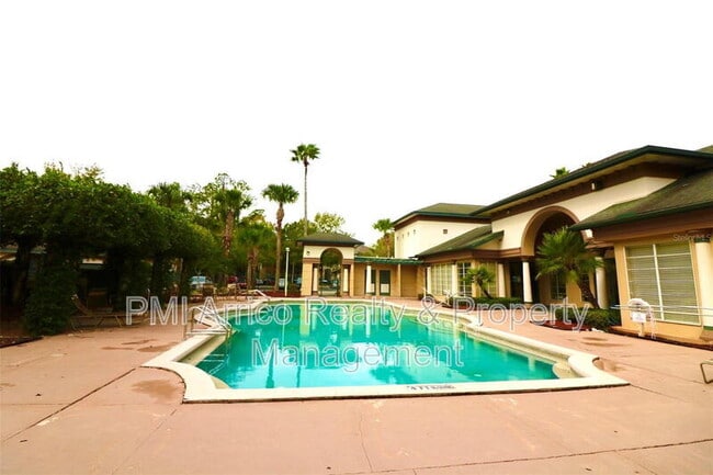 Building Photo - 17112 Carrington Park Dr